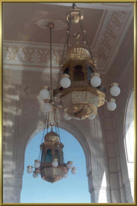 Schne Lampen in der Jumeira-Moschee